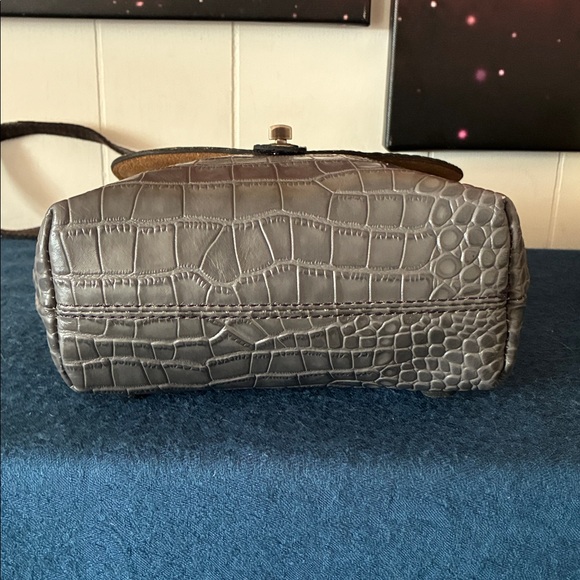 Patricia Nash Davoli Convertible Backpack - Picture 14 of 15